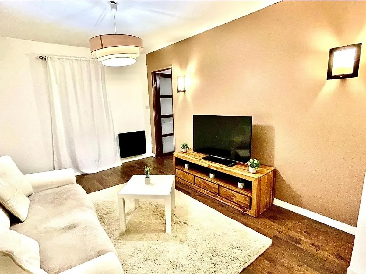 *Fontaine Moussue*Hyper Centre*T2 Standing* Apartment Salon-de-Provence France